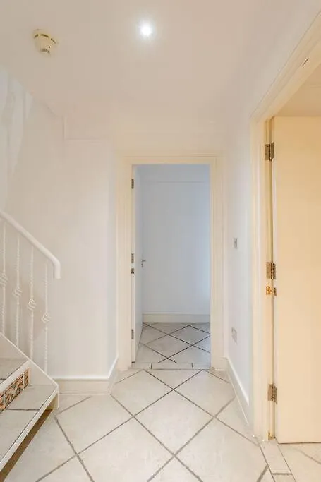 Stunning Duplex Penthouse With Shard Views Apartment London