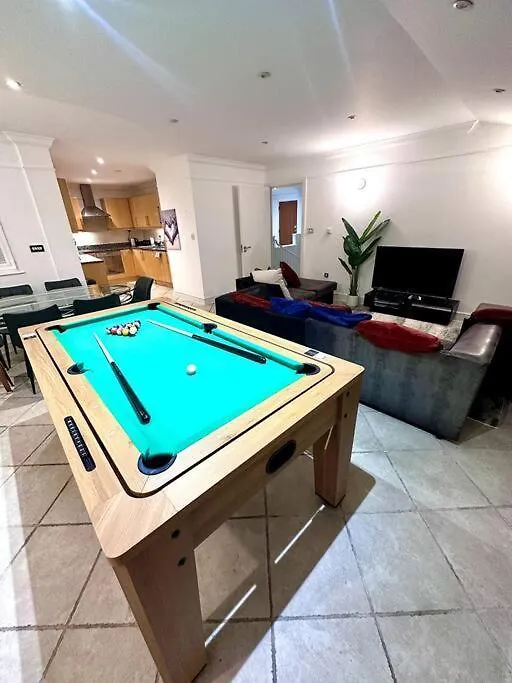 Stunning Duplex Penthouse With Shard Views Apartment London